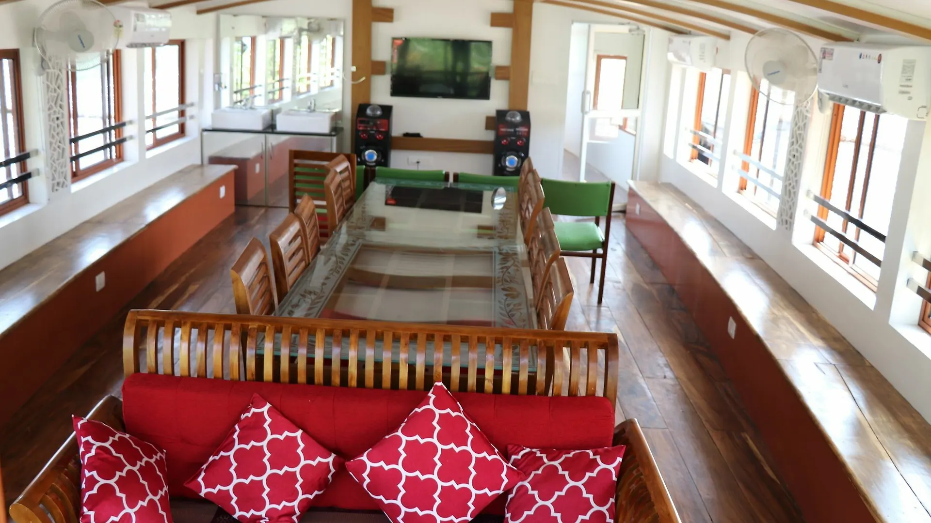 فندق Sreekrishna Houseboats Alappuzha